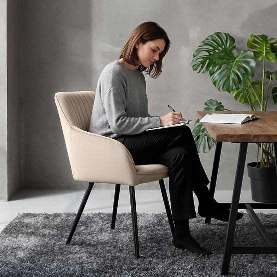 6x Sametová čalouněná židle s prošíváním Béžová FLORENCE Černé nohy