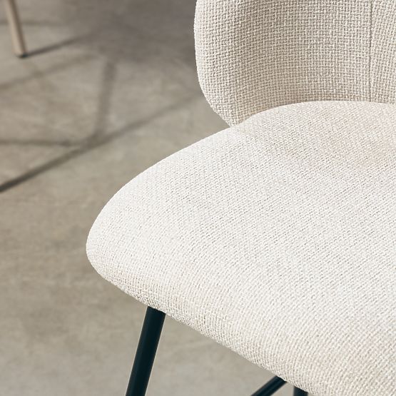 Barová židle Larisa, světle béžová/černé nohy