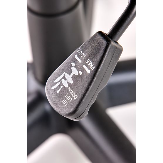 BERKEL kancelářské křeslo černo-červené (1p=1ks)