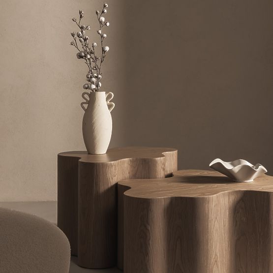 Boční stolek Cosmo 66 cm, ořech, oblé tvary