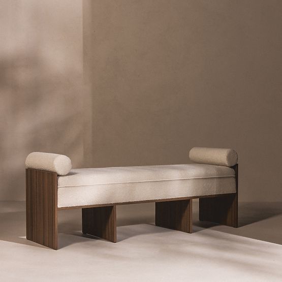 Čalouněná lavice Loppo světle béžová, boucle, Ořech Wisconsin