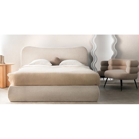 Čalouněná postel Derry 140x200 cm, s roštem a úložným prostorem, zaoblená, béžová