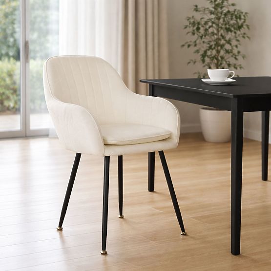 Čalouněná sametová moderní židle do jídelny a obývacího pokoje krémová ModernHome