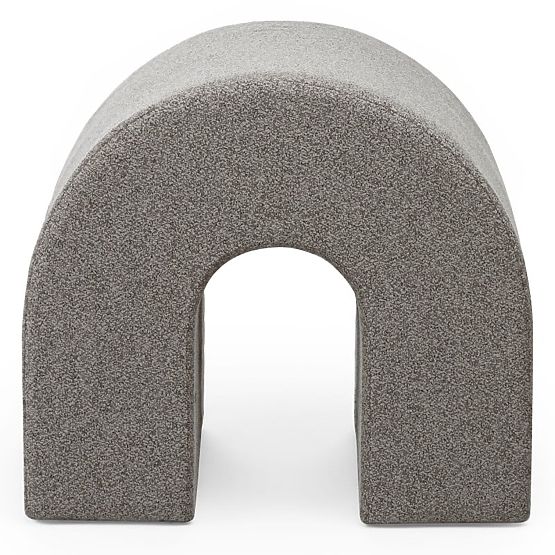 Čalouněný puf Arc, zaoblený, světle hnědý
