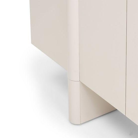 Čtyřdveřová komoda Moss kašmírová, zaoblená