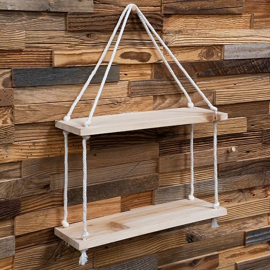 Dřevěná nástěnná police