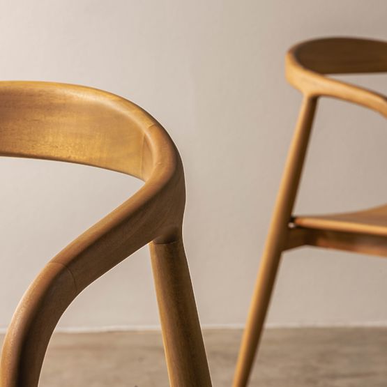 Dřevěná židle Ludvika, zaoblená, přírodní