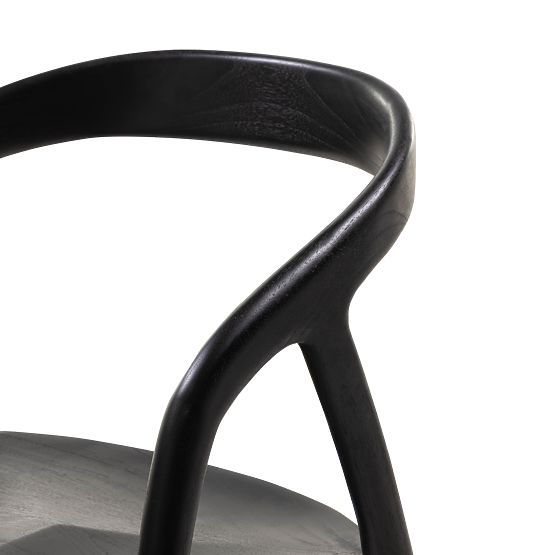 Dřevěná židle Sande zaoblená, černá, teakové dřevo