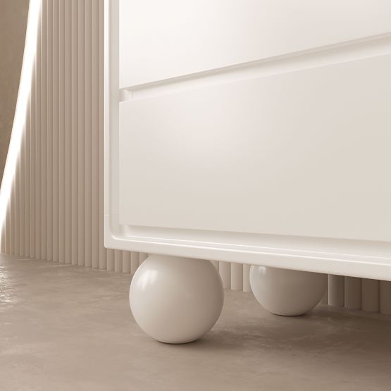 Komoda s šuplíky Lauria 130 cm, bílá, zaoblená, nožky kuličky