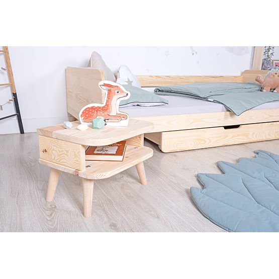 Noční stolek NELL - lakovaný