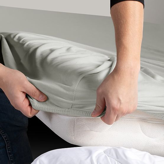 Prostěradlo AMBER barva bílá klasický styl materiál jersey 80-90x200 DecoKing