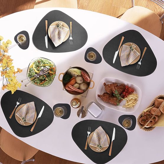 Sada 8 podložek na stůl TRIVAL BLACK