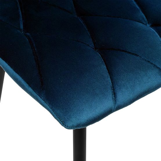 Sametová čalouněná židle Madison modrá Velvet