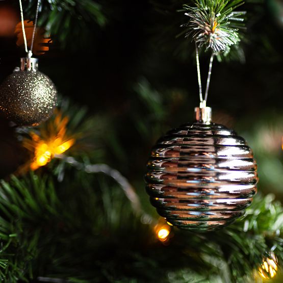 STŘÍBRNÉ VÁNOČNÍ KOULE 36KS 311433C