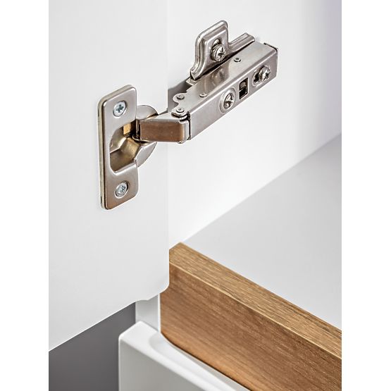 Vysoká skříňka 2 dveře