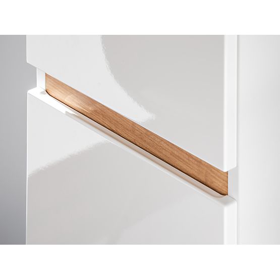 Vysoká skříňka 2 dveře