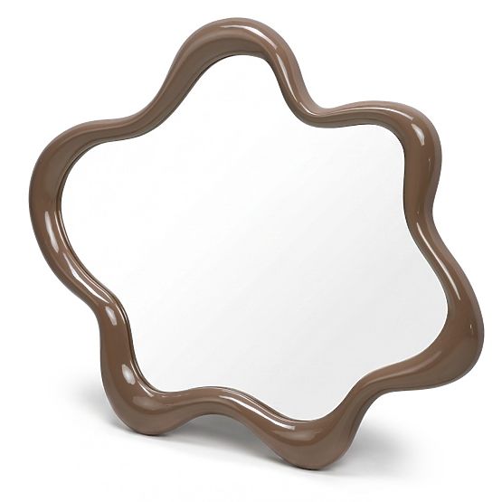 Závěsné zrcadlo Izzi, nepravidelné, světle hnědé/mocha, lesklé