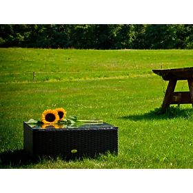 Čtvercový stůl z černého technoratanu