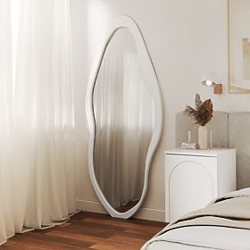 Závěsné zrcadlo v dřevěném rámu Mara, 180x80 cm, nepravidelný tvar, bílé
